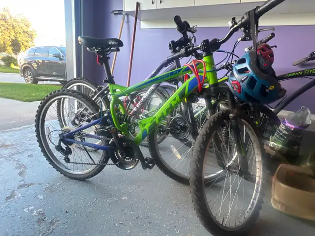 Bike for sale in Road in Calgary - Image 4