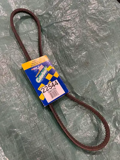 Automotive belt 22544 NOS. 4 to choose from. $5 leave a cell number for more info. J.