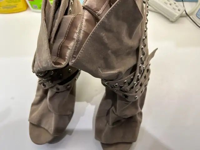 Women`s Leather Ankle boots new size 10 in Women's - Shoes in City of Toronto - Image 5
