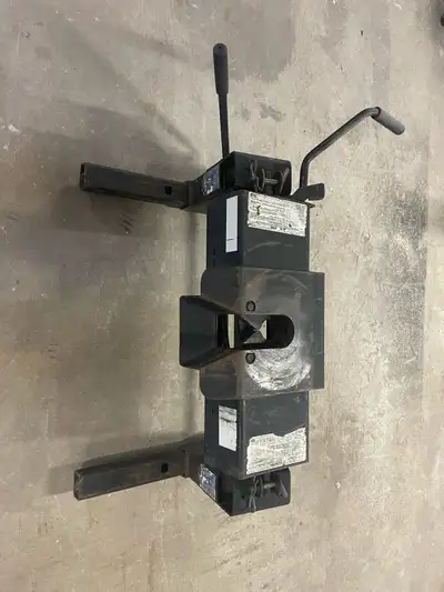 Reese Quick Slide Hitch 15,000 pounds Asking $250