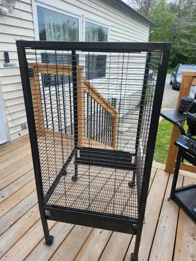 will trade this cage for a smaller cage, View more