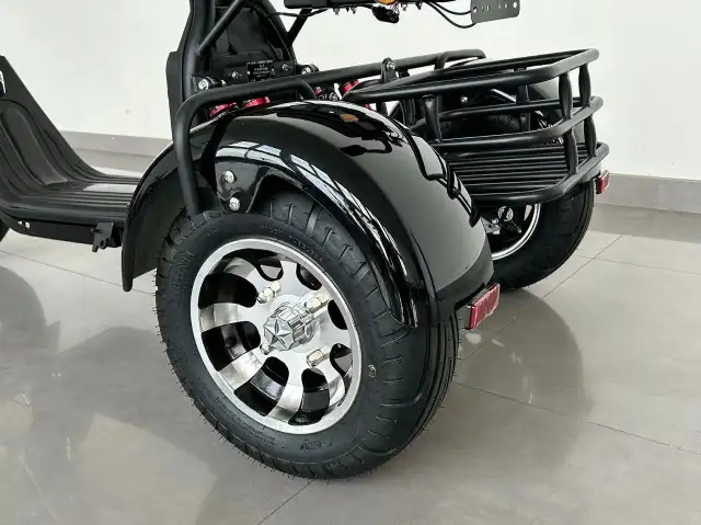 Youpi Trike 2.0 in Scooters & Pocket Bikes in City of Toronto - Image 4