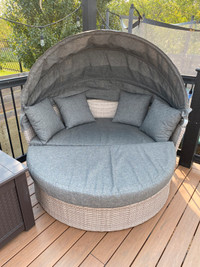 Outdoor daybed/furniture
