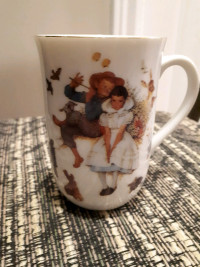 4 NORMAN ROCKWELL COFFEE CUPS