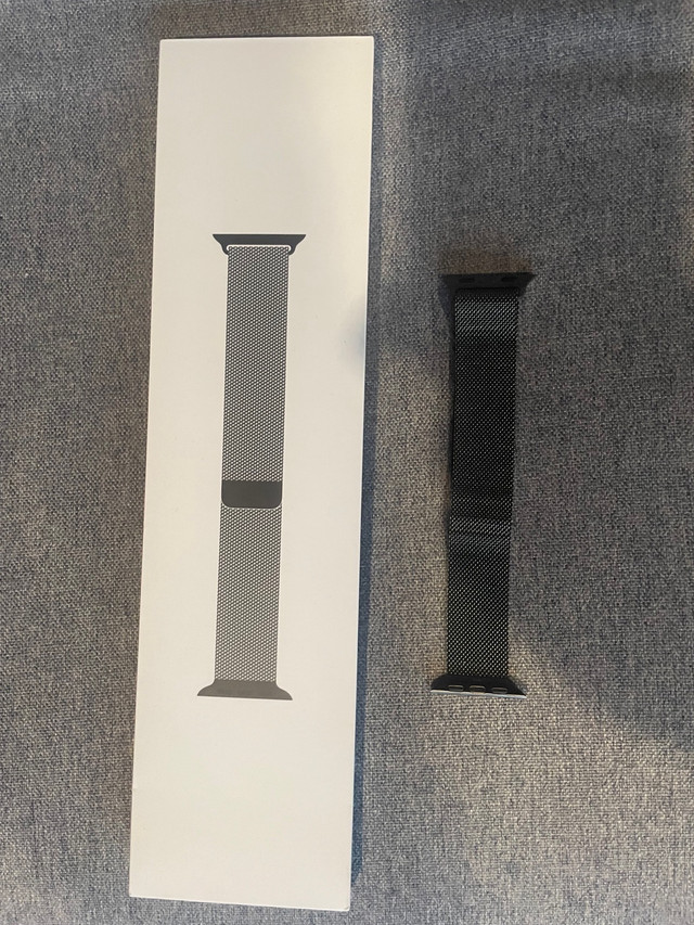 Apple Watch Band in General Electronics in Thunder Bay