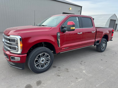 2023 Ford  f350 Limited **ONLY 206kms** Brand New Diesel!!