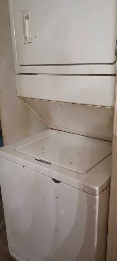 Make me an offer no decent offers refused must go today