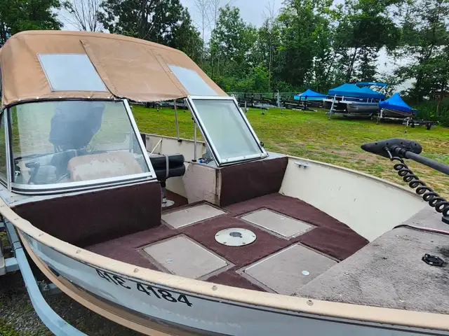 16 Adventure Lund 75 Hp Package in Powerboats & Motorboats in Kingston - Image 3