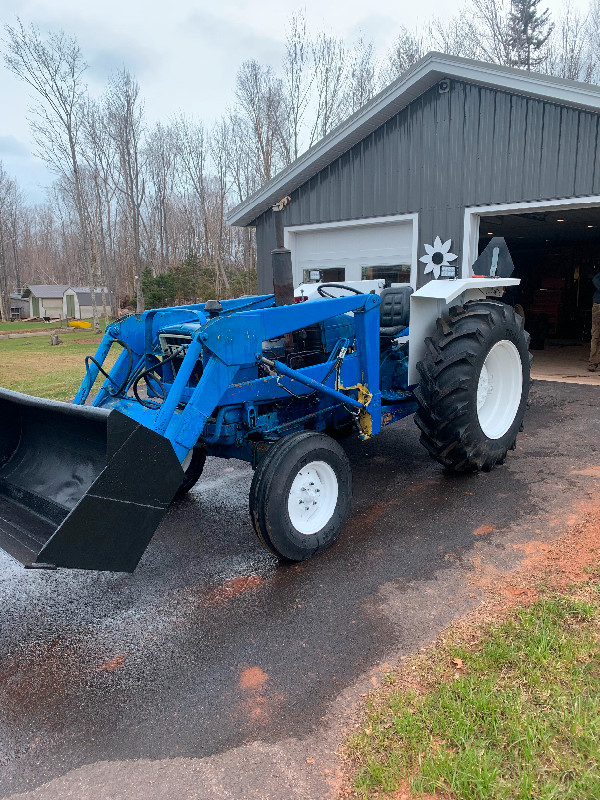 Ford 4000 Loader Tractor Farming Equipment Charlottetown Kijiji