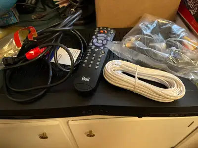 Bell Express Vu 3100 Receiver with remote- only $40 obo, View more