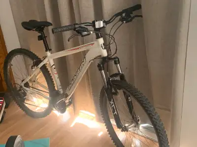 mountain bike Marin medium , View more