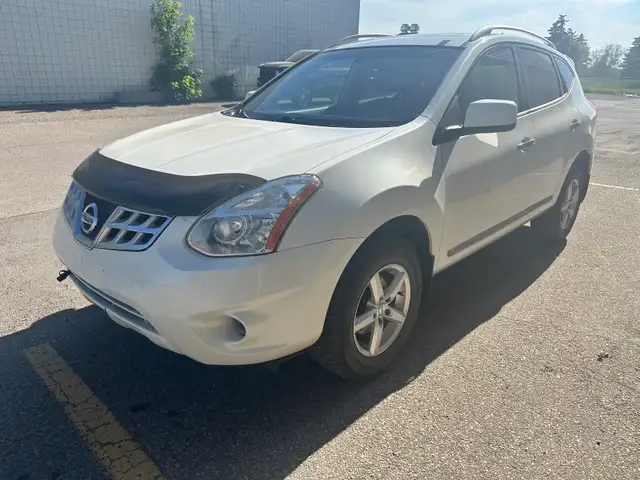 Clean 2013 Nissan Rogue Special Edition