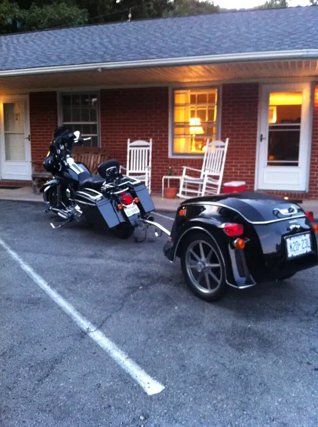 2008 H-D street glide motorcycle and Bushtec trailer For Sale in Sport Touring in Sudbury - Image 5