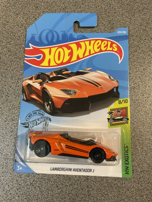 Hot Wheels Lamborghini Aventador | Kijiji in Ontario. - Buy, Sell & Save  with Canada's #1 Local Classifieds.