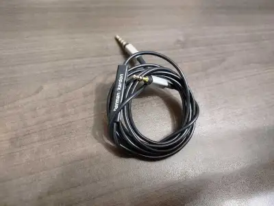 HARMAN KARDON 2.5 mm to 3.5 mm Headphone Audio Cable (fits QC45), View more