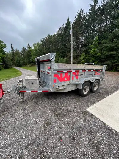 7 tonne 14,000lb GVWR In great shape Very light use Saftied annually Good tires, brakes Ramps for lo...