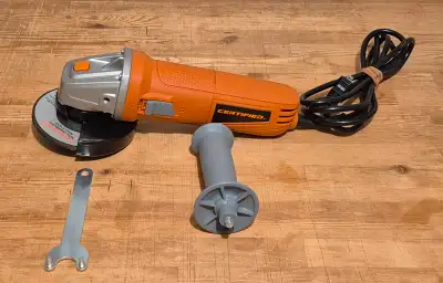 Certified 5.5A Corded Single-Speed Angle Grinder with Auxiliary Handle, Guard & Disc, 4-1/2-in Used...