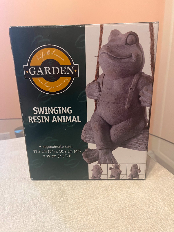 Swinging Resin Animal for garden in Outdoor Décor in Markham / York Region