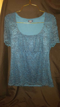 Womens LG Blue Lace Blouse / T Shirt