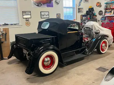 1931 Ford hotrod. 265, 5 speed manual. Fiberglass body, tilt, SS exhaust. Excellent reliable hotrod,...