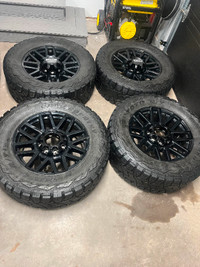 2019 Ford F350 Lariat Wheels & Tires