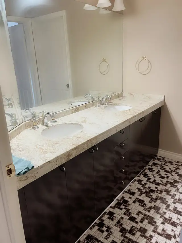 Large beautiful furnished rooms to rent bayview and steeles | Room ...