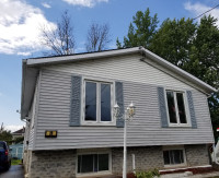 DETACHED 2 BDRM HOME MAIN FLOOR  FOR RENT FROM OCT 1ST