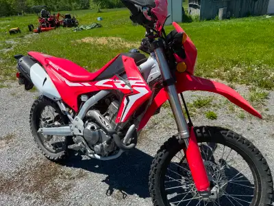 Well-maintained 2020 Honda CRF250F with approximately 3,929 km. Reliable, easy-to-ride trail & road...