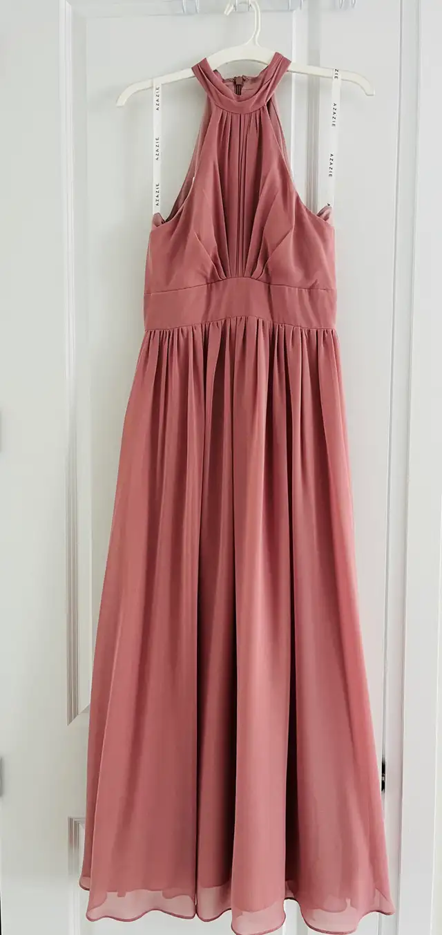 Haltered prom dress  in Women's - Dresses & Skirts in Kitchener / Waterloo - Image 2