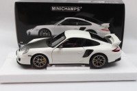 1/18 Minichamps Porsche 911 GT2 RS diecast model BNIB "READ"