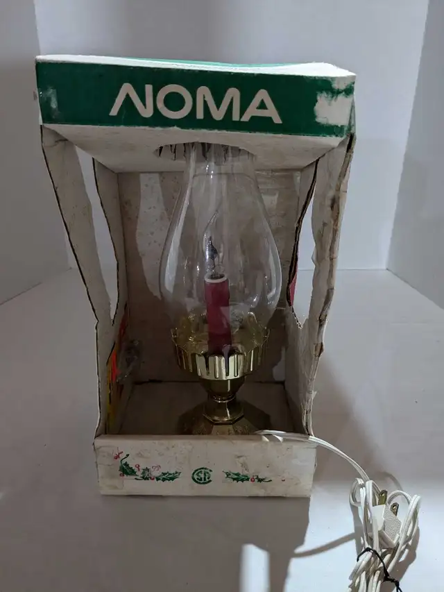 VTG Noma electric illuminated hurricane lantern  flicker flam in Holiday, Event & Seasonal in Charlottetown - Image 4