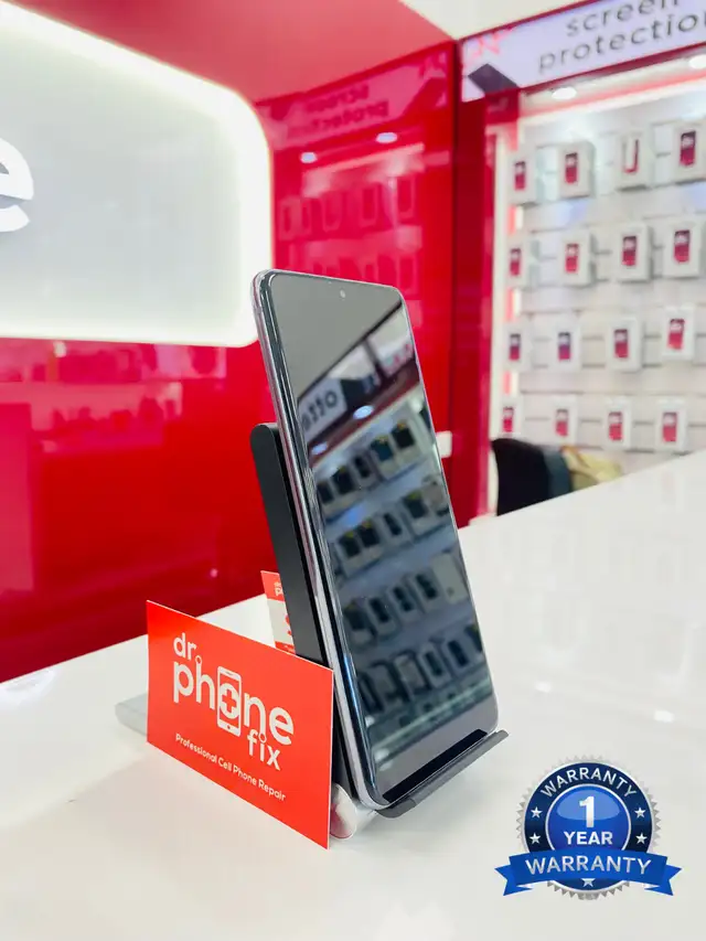 Unlocked Samsung Galaxy S20 Plus Black (128GB)1year warranty.64656289333250120