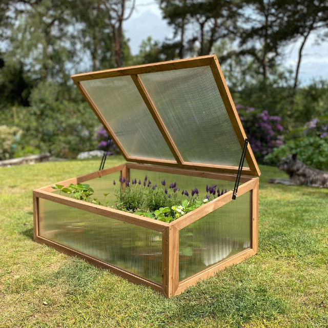 Polycarbonate Material /Solid/Corrugated/Multiwall in Plants, Fertilizer & Soil in Calgary