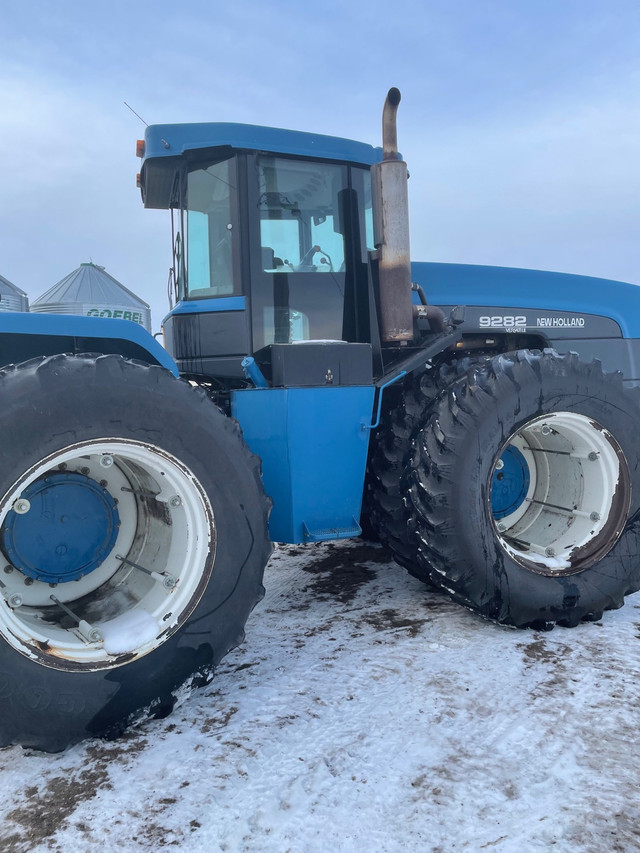 New Holland 9282 in Farming Equipment in Regina - Image 4