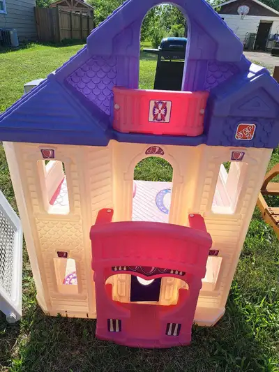 doll house, View more