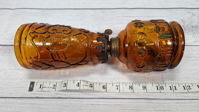 Vintage Miniature 11" Amber Glass Oil Lamp + Tea Candle Light in Arts & Collectibles in Ottawa - Image 4