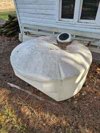 425 gallon water tank