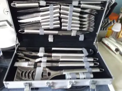 Ensemble d'ustensiles pour BBQ en stainless, View more