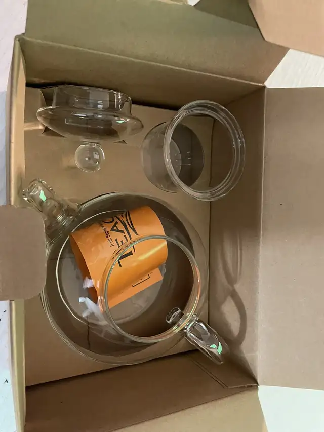 Teaopia tea cup and tea pot set in Other in Mississauga / Peel Region - Image 3