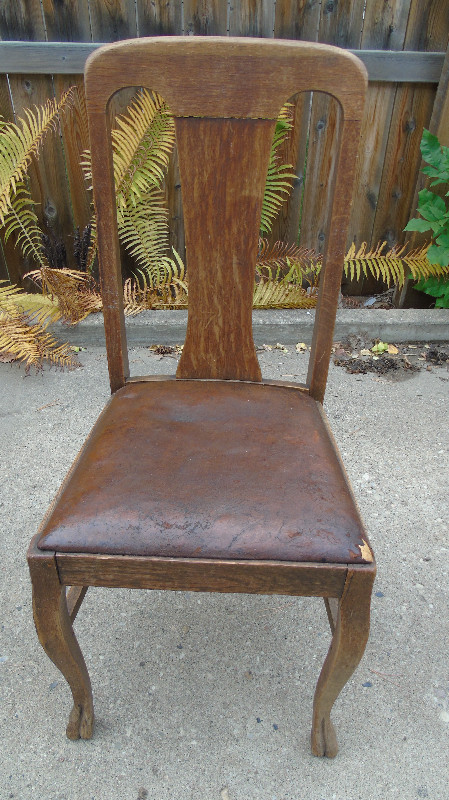 TWO VINTAGE WOODEN CHAIRS FOR SALE! in Chairs & Recliners in Edmonton - Image 2