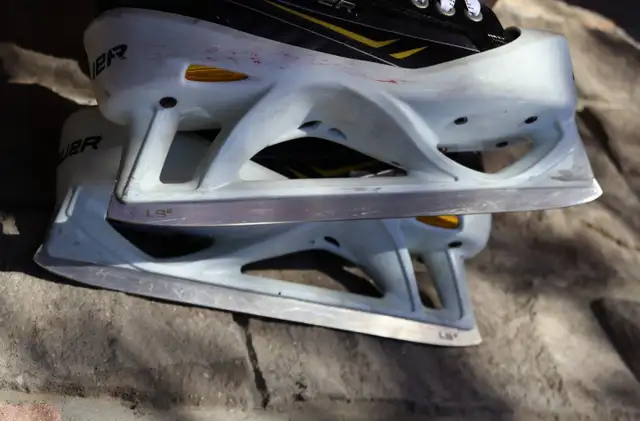 Bauer Supreme One.9 Goalie Skates – Size 8 (US 9.5 / UK 8.5 / EU in Hockey in Markham / York Region - Image 4