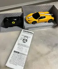 Rastar 1/24 Scale Radio Control Model Car- Ferrari 458 Speciale 