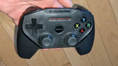 SteelSeries Nimbus+ Bluetooth Mobile Gaming Controller, View more