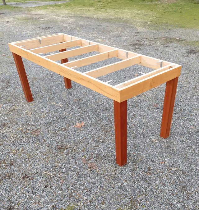 Solid Cherry-wood legs support eastern maple frame, in Other in Nanaimo - Image 2