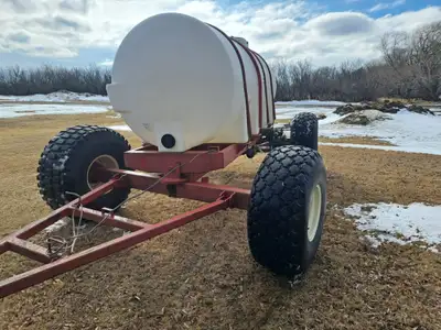 1000 Gal Liquid Fertilizer Cart. Sturdy Frame, Plastic tank in good condition. 16.5x16.1 tires (seve...