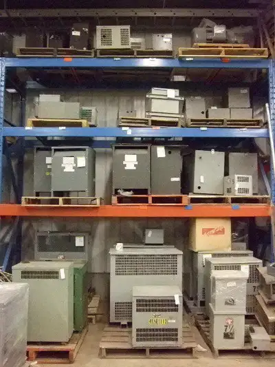sell and buy near québec we have a lot of transformator new and use affordable delivery price 600v /...