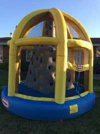 Bouncy castle climbing rock inflatable