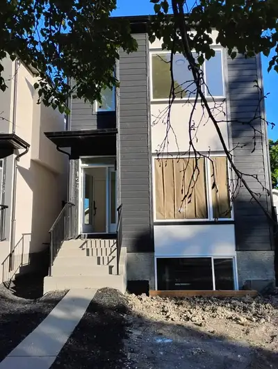 Beautiful Lower Level 2 Bedroom Duplex for Rent