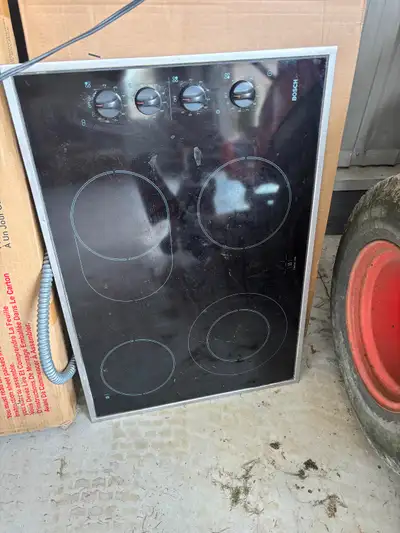 Bosch 30" electric radiant ceramic cooktop and stove, View more