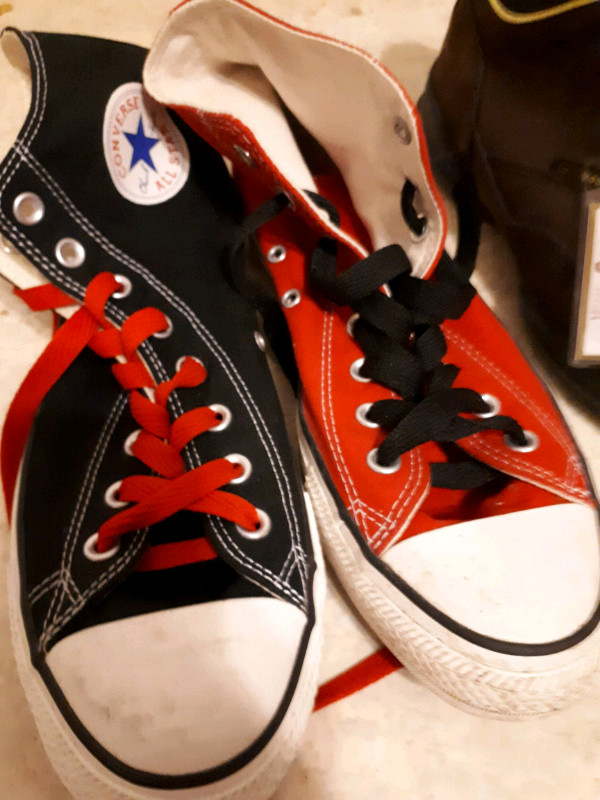All Stars Converse Size 9 Men in Women's - Shoes in Gatineau - Image 2